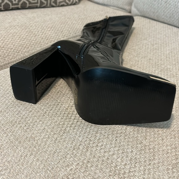 Aldo Patent Black Boots - Picture 4 of 4